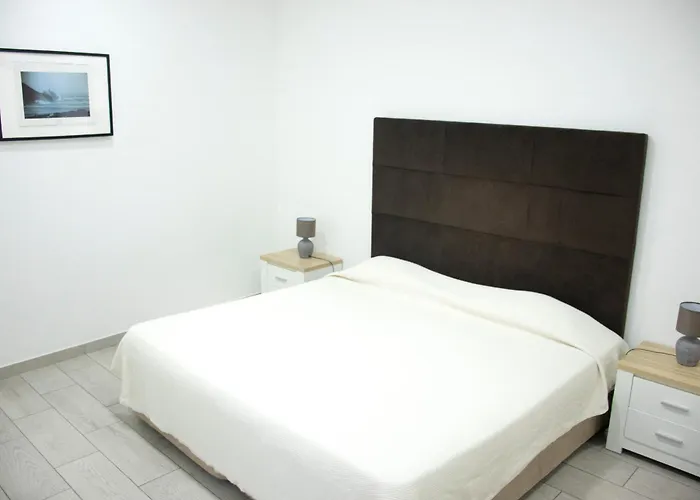 Faial Marina 2 * Horta (Azores)