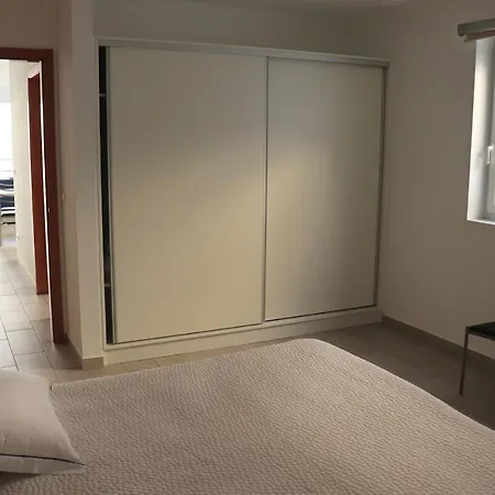 Apartment Faial Marina 2 *
